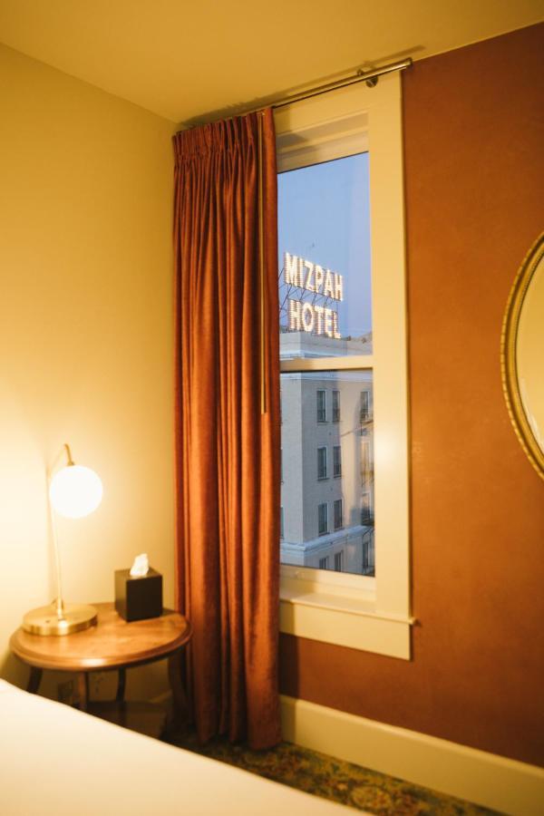 Belvada Hotel Tonopah Exteriör bild